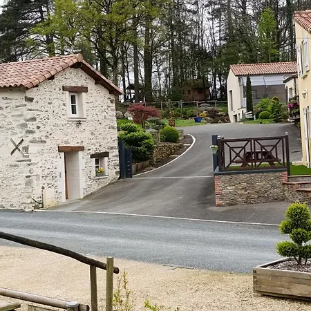 Сasa de vacaciones De La Bibudiere *
